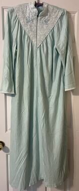 VTG 70s 80s Its A Charm Maxi Robe Blue Lace Yoke Zip Housecoat Grannycore M